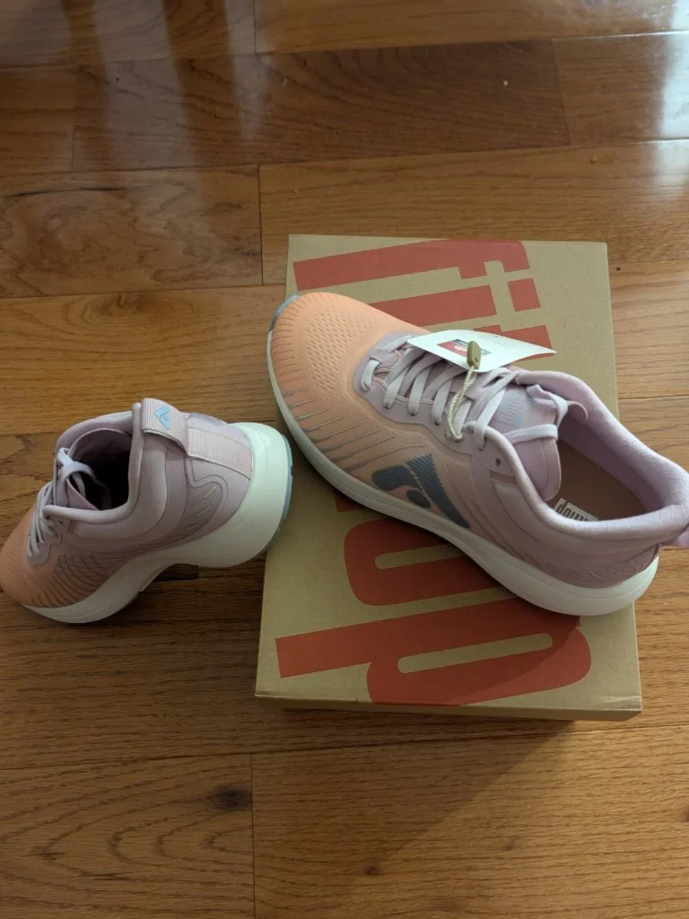 FitFlop FFRUNNER Ombré-Edition Mesh Running/Sports Sneakers - NWT Size 6.5
